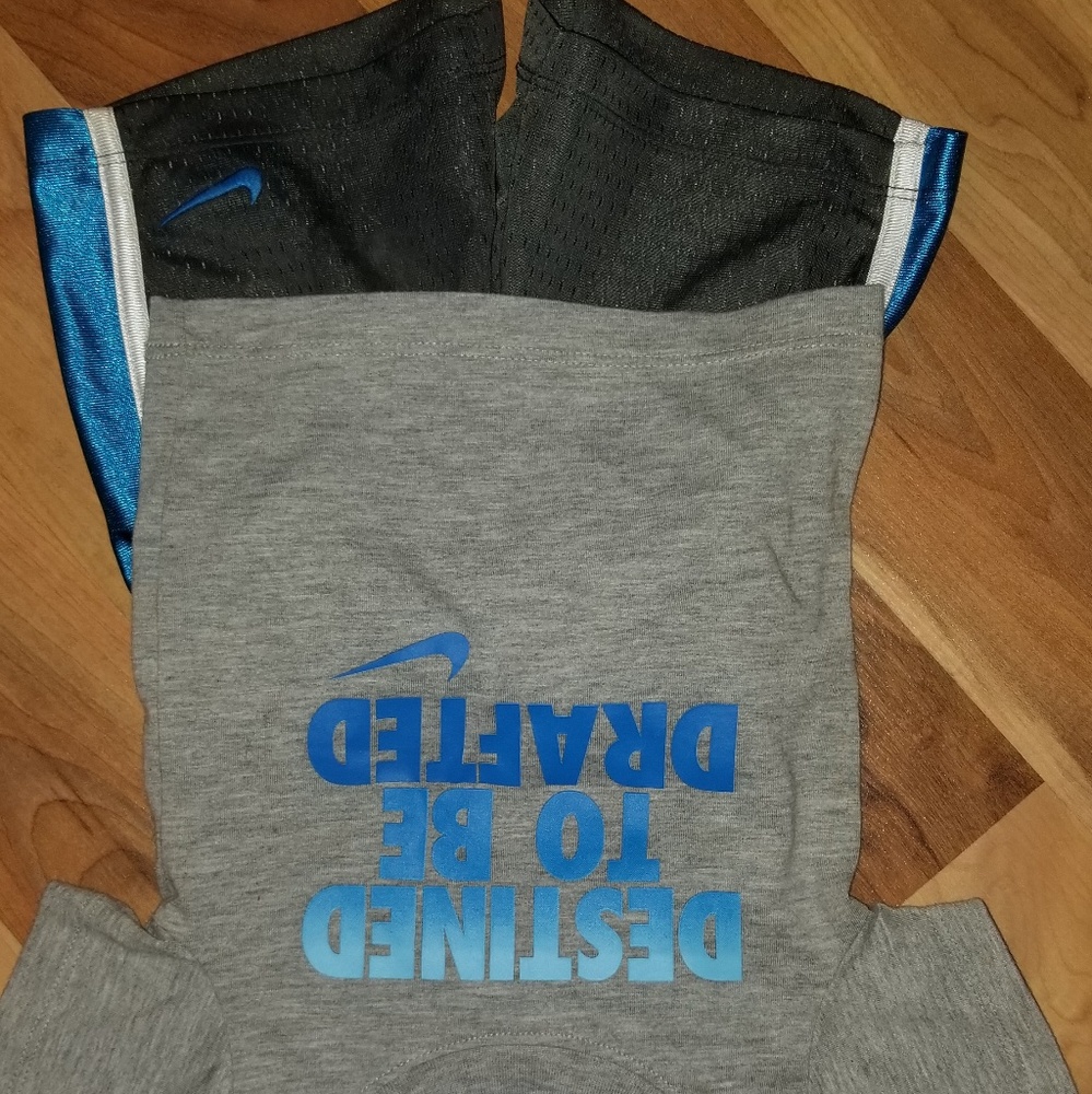 Nike 12months baby boy short set toddlersummer